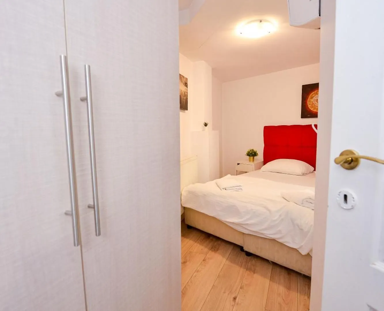 Ideal Accommodation Old Centre Bucharest Apartment